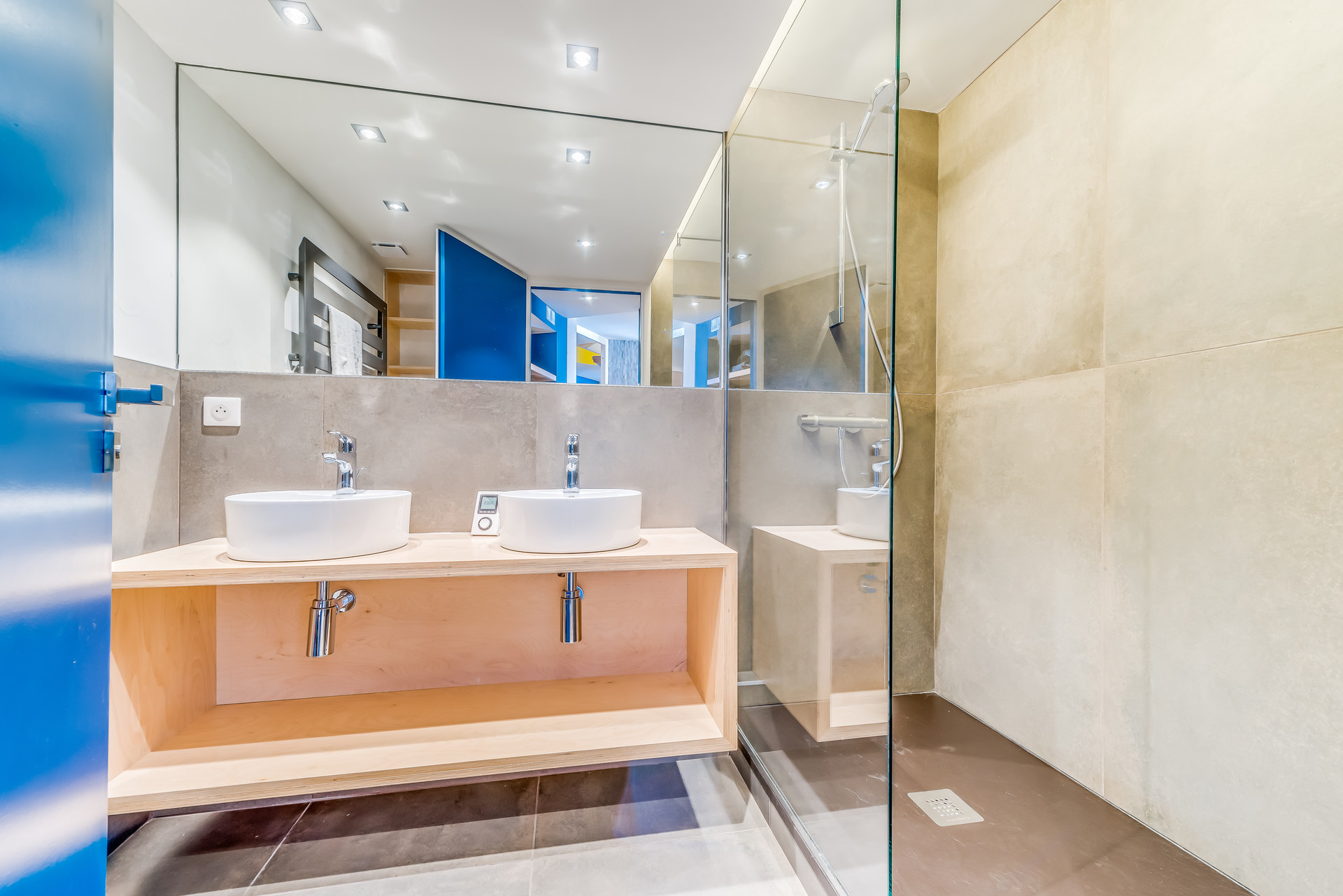 RBPALAF1103_13 Thumb